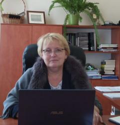 Aleksandra Tarchała w swoim dyrektorskim gabinecie..jpg